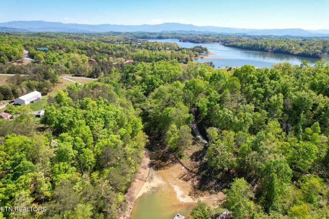 131 Pleasure Rd, Sevierville, TN 37876