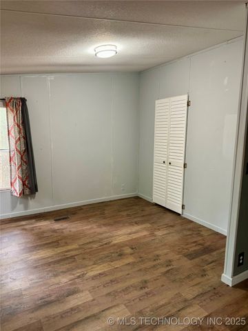 21179 E Standridge, Atoka, OK 74525