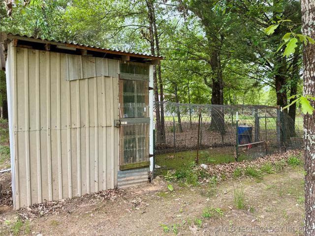 21179 E Standridge, Atoka, OK 74525