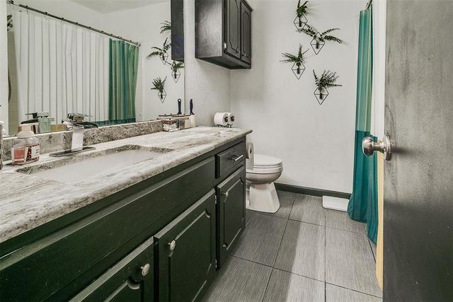 7920 NW 82nd Street, Oklahoma City, OK 73132