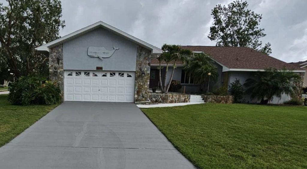 2210 BAYOU DRIVE, Holiday, FL 34691