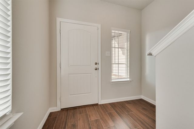 1452 Twin Forks Drive, Saginaw, TX 76131