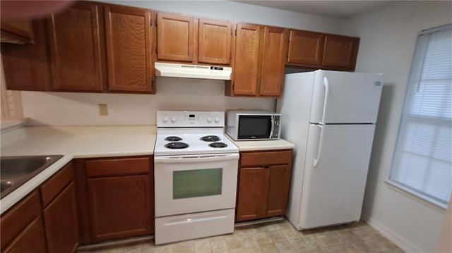 340 Teal Court, Roswell, GA 30076