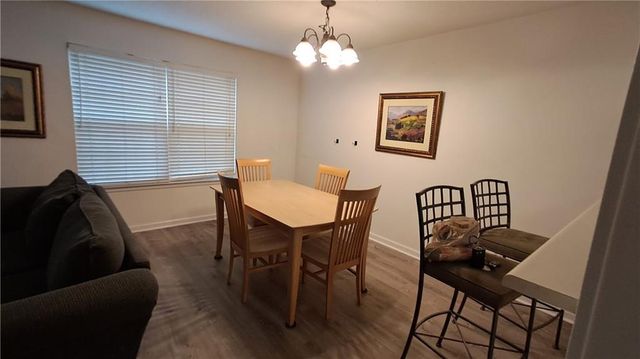 340 Teal Court, Roswell, GA 30076