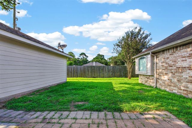 2807 Travick Lane, Houston, TX 77073