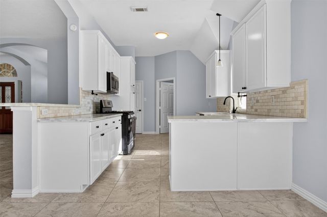 2807 Travick Lane, Houston, TX 77073