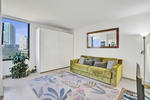 520 Brickell Key Drive A1015, Miami, FL 33131