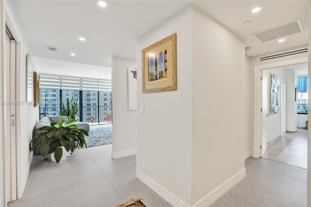 520 Brickell Key Drive A1015, Miami, FL 33131