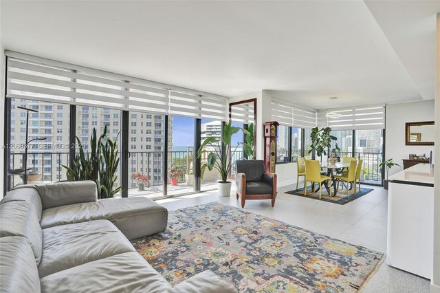 520 Brickell Key Drive A1015, Miami, FL 33131