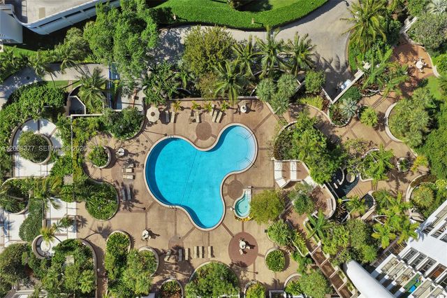 520 Brickell Key Drive A1015, Miami, FL 33131