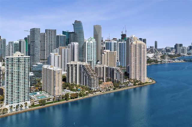 520 Brickell Key Drive A1015, Miami, FL 33131