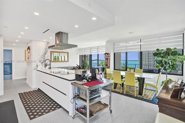 520 Brickell Key Drive A1015, Miami, FL 33131