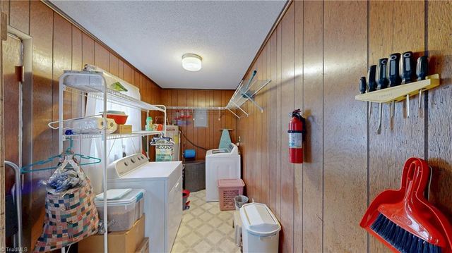 4211 VILLAGE Drive, Trinity, NC 27370