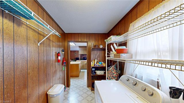 4211 VILLAGE Drive, Trinity, NC 27370