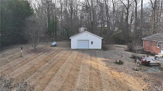 4211 VILLAGE Drive, Trinity, NC 27370