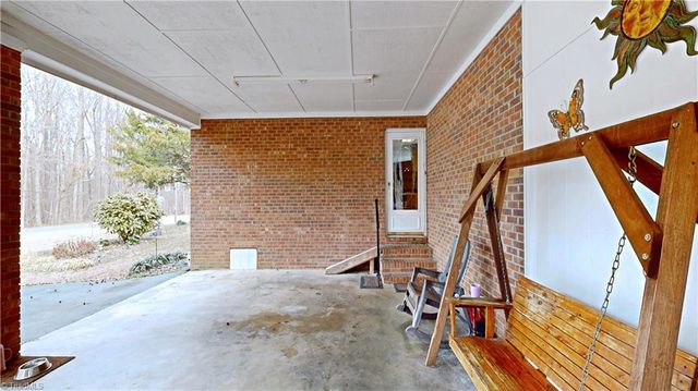 4211 VILLAGE Drive, Trinity, NC 27370