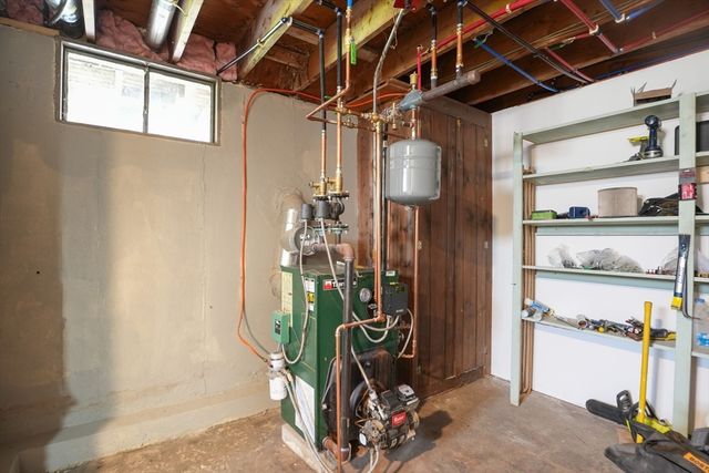1477 Dunhamtown Brimfield Rd, Brimfield, MA 01010
