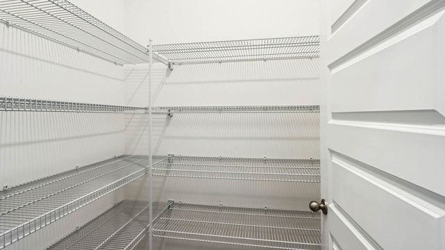 14902 S Parkview Drive, Plainfield, IL 60544