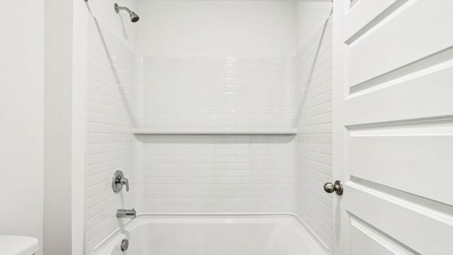 14902 S Parkview Drive, Plainfield, IL 60544