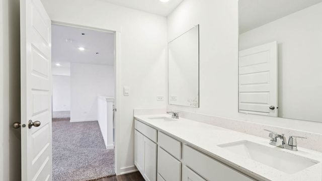 14902 S Parkview Drive, Plainfield, IL 60544