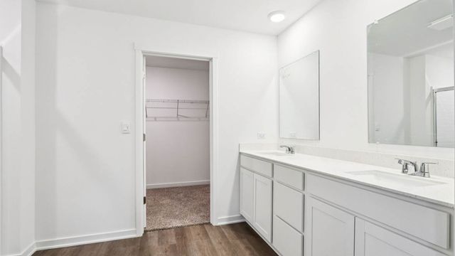 14902 S Parkview Drive, Plainfield, IL 60544