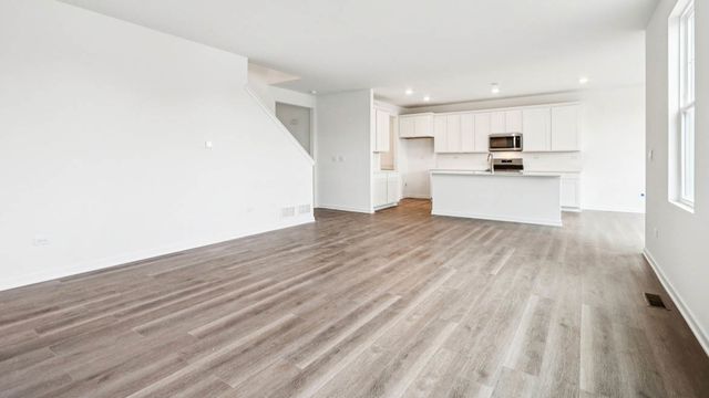 14902 S Parkview Drive, Plainfield, IL 60544