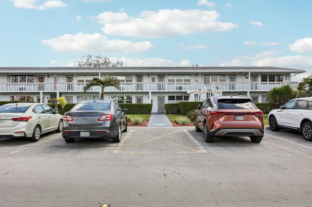 125 Oakridge J 125, Deerfield Beach, FL 33442