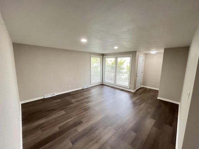 2109 87th PLACE, Kenosha, WI 53143