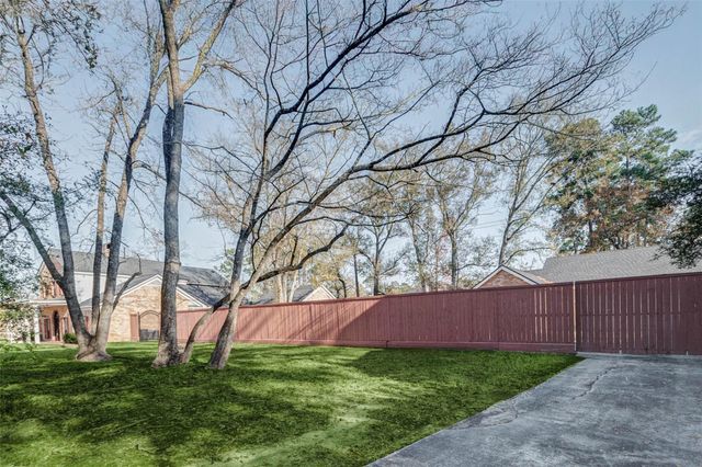 7635 Post Bridge Road, Spring, TX 77389