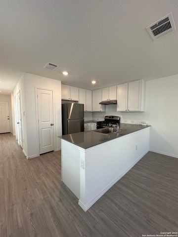 7703 Parish Place, San Antonio, TX 78253