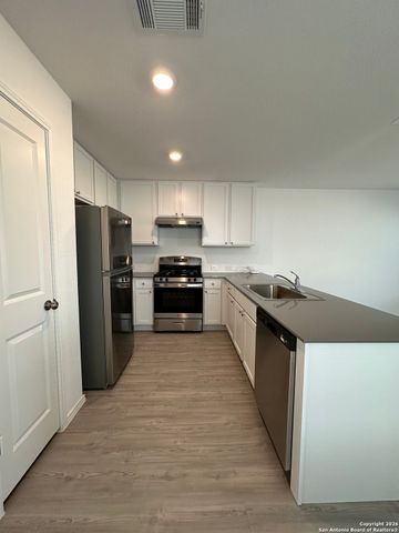 7703 Parish Place, San Antonio, TX 78253