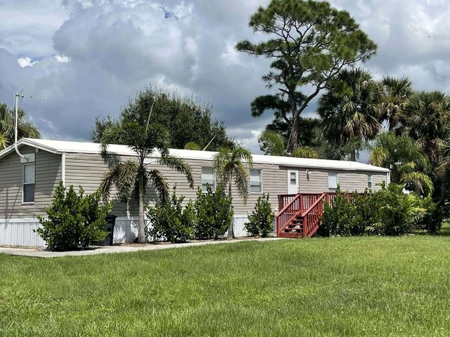 8672 SE 59th Drive, Okeechobee, FL 34974