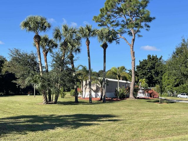 8672 SE 59th Drive, Okeechobee, FL 34974
