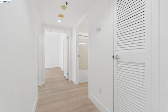 989 Webster Street 546, Oakland, CA 94607