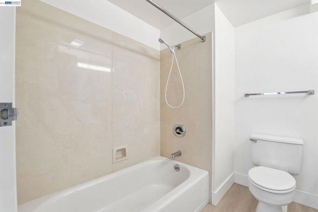 989 Webster Street 546, Oakland, CA 94607