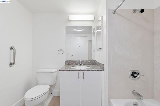 989 Webster Street 546, Oakland, CA 94607