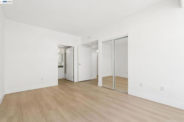 989 Webster Street 546, Oakland, CA 94607