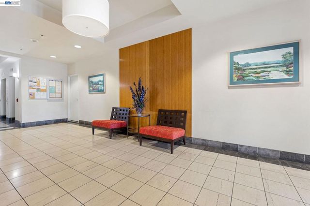 989 Webster Street 546, Oakland, CA 94607