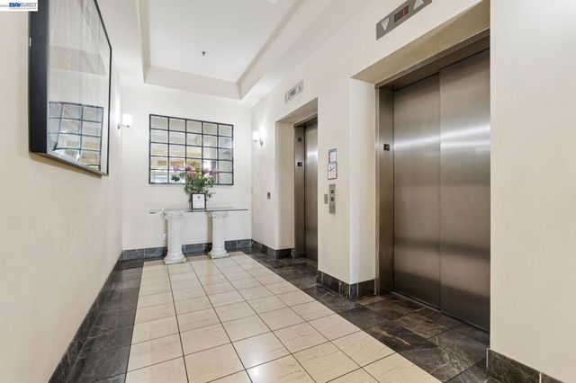 989 Webster Street 546, Oakland, CA 94607