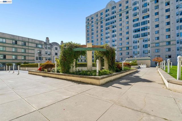989 Webster Street 546, Oakland, CA 94607