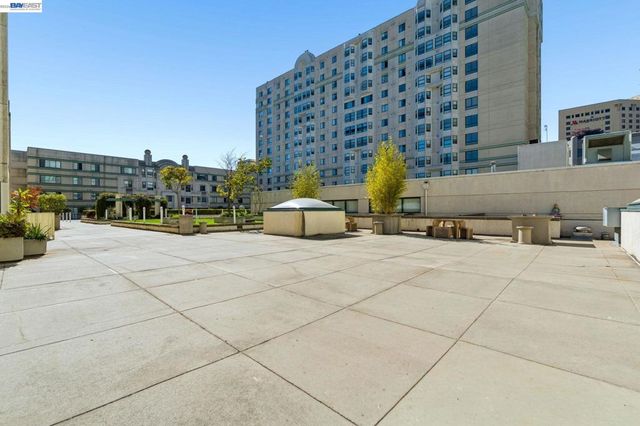 989 Webster Street 546, Oakland, CA 94607