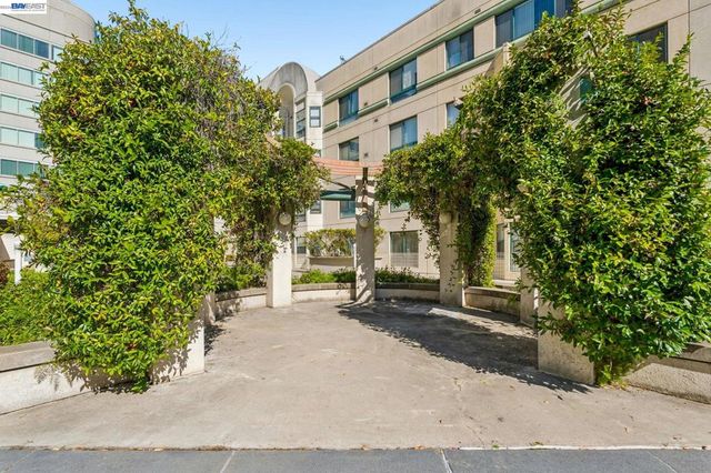 989 Webster Street 546, Oakland, CA 94607