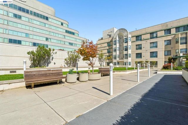 989 Webster Street 546, Oakland, CA 94607