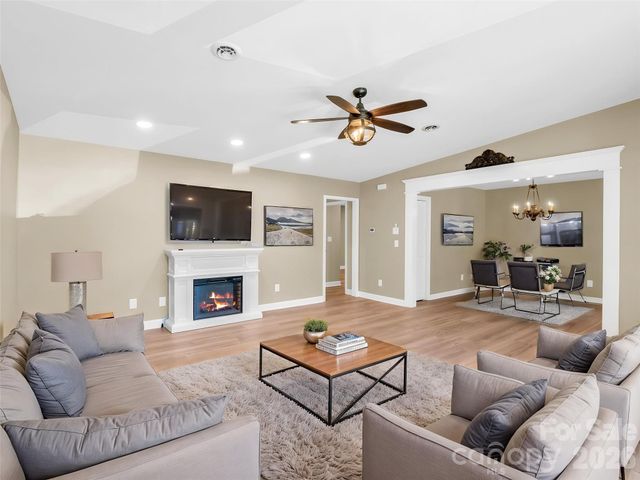 44 Jervey Road 4C, Tryon, NC 28782