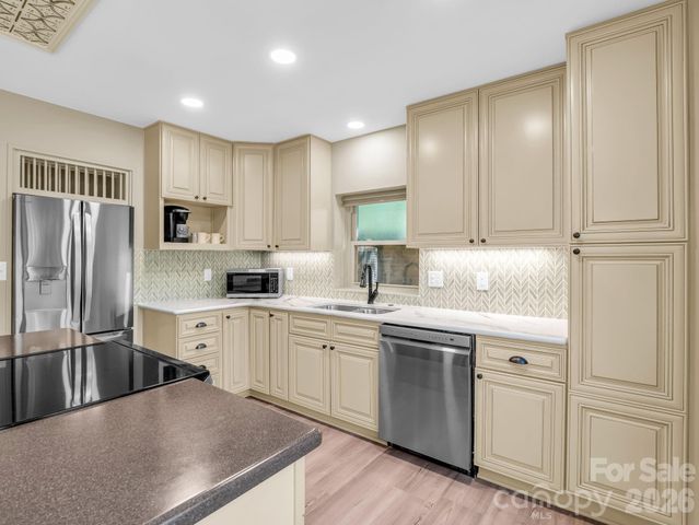 44 Jervey Road 4C, Tryon, NC 28782