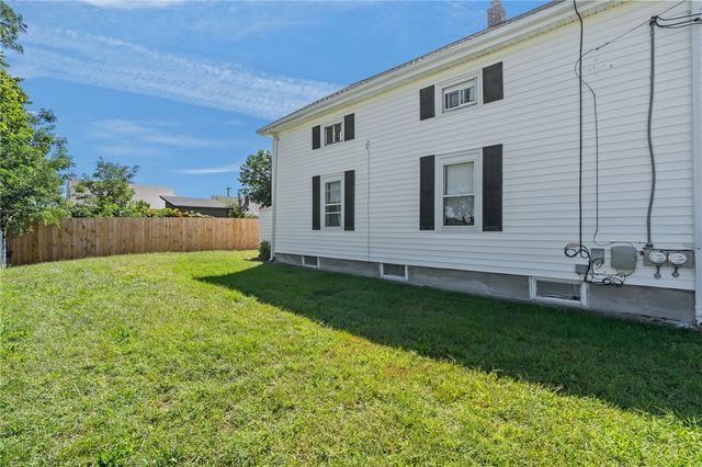 11 Faith Street, East Providence, RI 02914