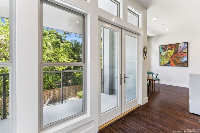 135 Cedar St Unit 105, San Antonio, TX 78210