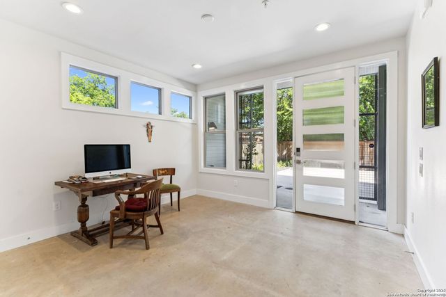 135 Cedar St Unit 105, San Antonio, TX 78210