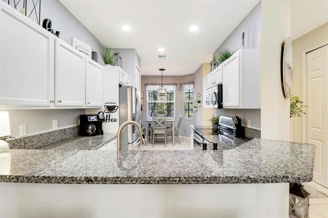 7024 Torrey Pines Circle, Port St. Lucie, FL 34986
