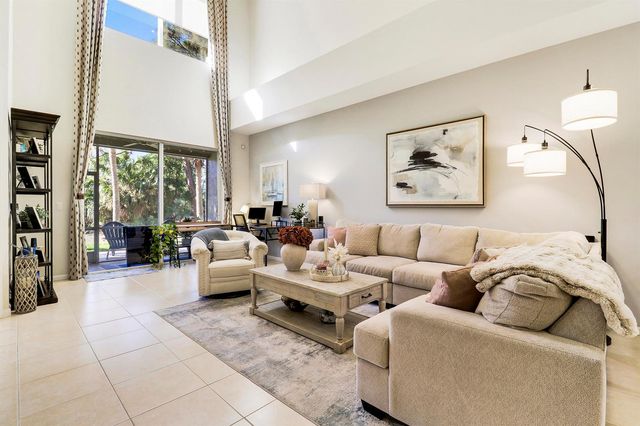 7024 Torrey Pines Circle, Port St. Lucie, FL 34986